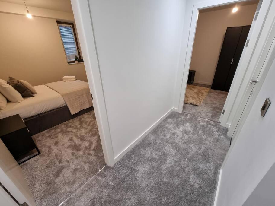 Luxury City Centre Townhouse With Parking Manchester Exterior photo
